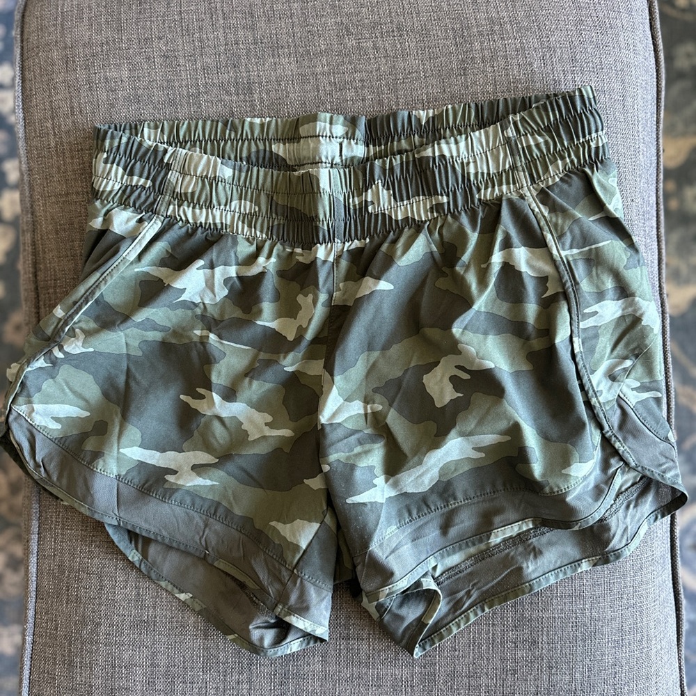 Athleta Racer Back Short - Picture 3 of 4